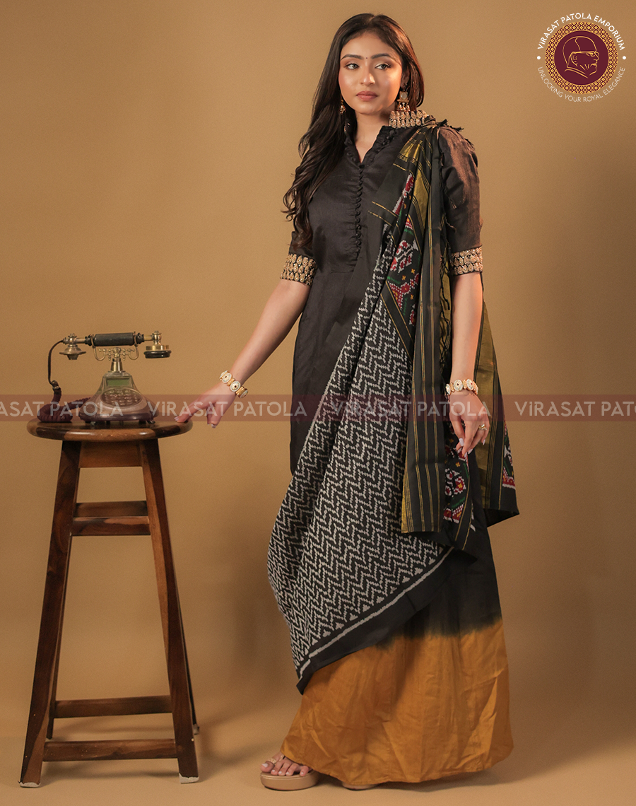 Black Laheriya Patola Dupatta